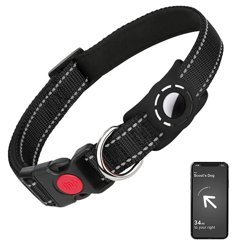קולר AirTag בצבע שחור לכלבים כלב לובש קולר עם מחזיר אור קלוז־אפ של אבזם בטיחות לקולר כלבים מתאם סיליקון ל־AirTag בתוך קולר כלב מטייל עם קולר AirTag בלילה